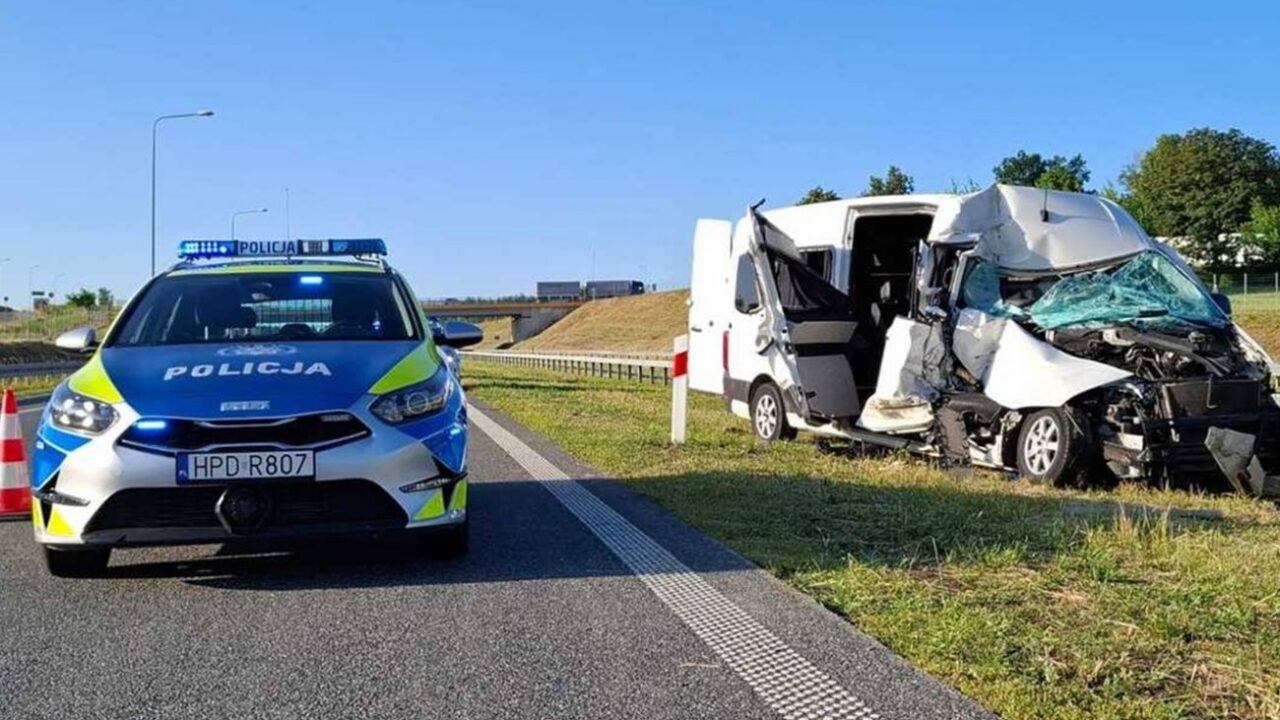 В аварії поблизу Варшави постраждали українські громадяни: подробиці ДТП