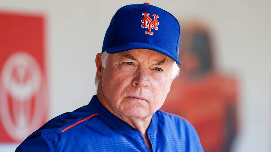 Бывший менеджер MLB Бак Шоуалтер делится опытом прохождения проверки безопасности в США во время напряженной ситуации с Ираном