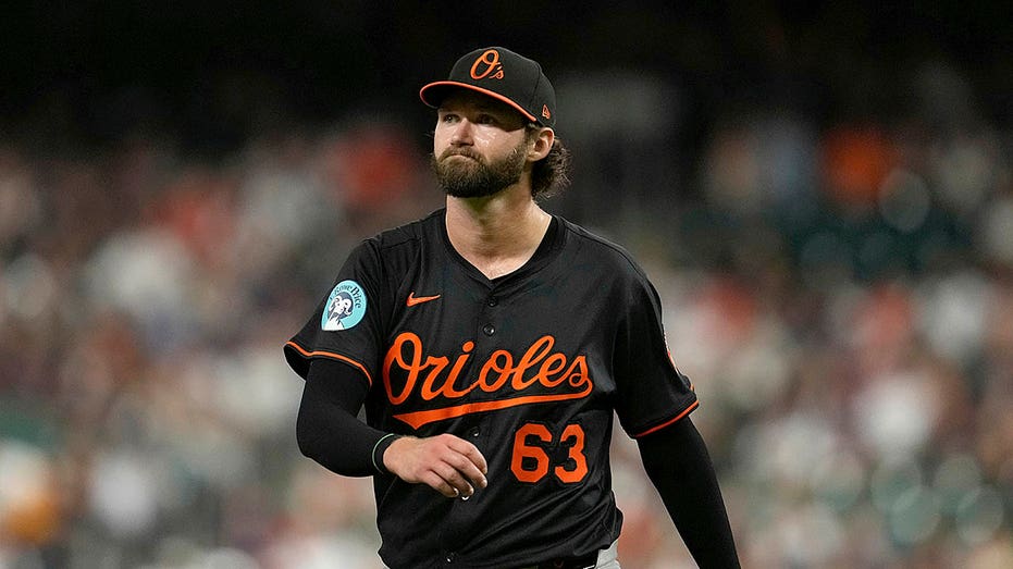 Юный питчер Балтіморських Orioles упустил шанс на идеальную игру в драматической концовке матча