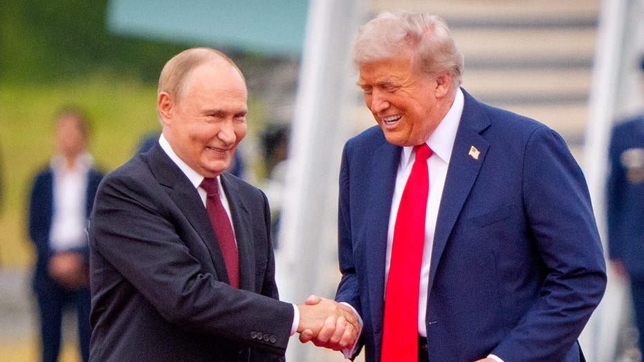 Дональд Трамп выразил усталость от затяжных переговоров с Путиным по Украине и острой ситуации на границе