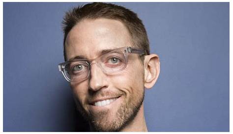 Отношения Нила Бреннана и Бьянки Сиа: Глубокое погружение в их связь