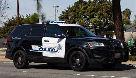 Полиция Сан-Бернардино в Facebook пошла на поиски пустынного фотомана Flickr