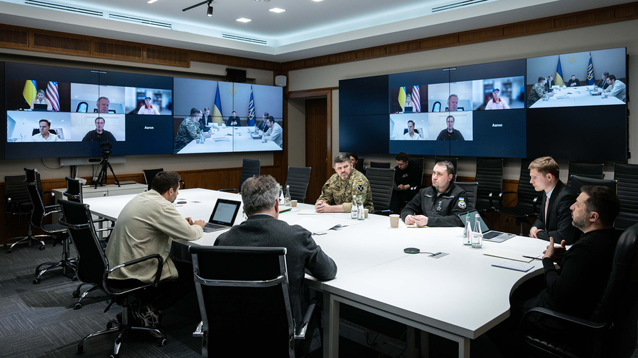 Украина добилась прогресса по гарантиям безопасности после переговоров с посланцами Трампа